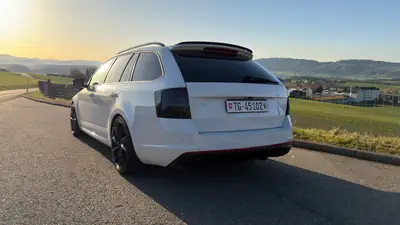 Skoda Octavia 2.0 TSI RS DSG — 313 ch tunée APR, break sportif et efficace — interni