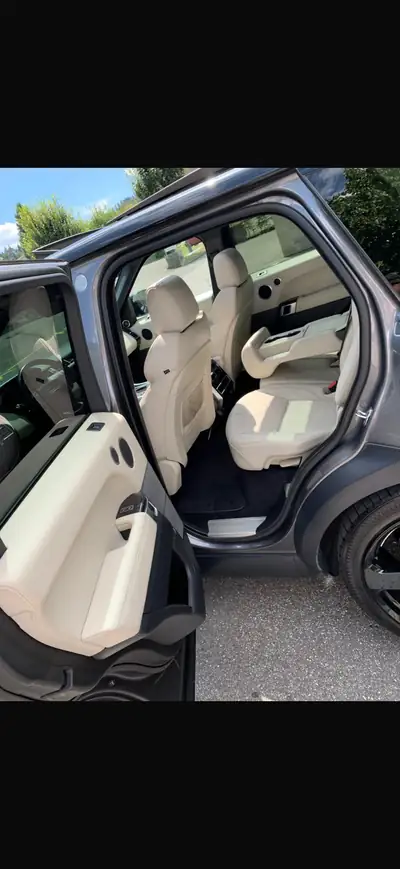 Range Rover Sport SDV8 HSE Dynamic — SUV prestige diesel, 340 ch tout-terrain — Miniature 7