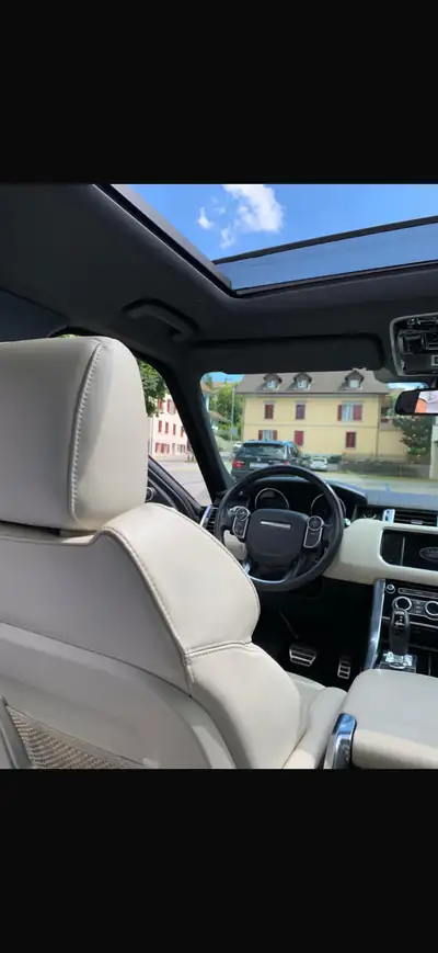 Range Rover Sport SDV8 HSE Dynamic — SUV prestige diesel, 340 ch tout-terrain — Miniature 10