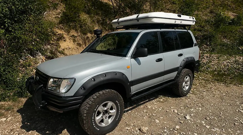 Toyota Land Cruiser HDJ100 — Légendaire véhicule de voyage tout terrain diesel