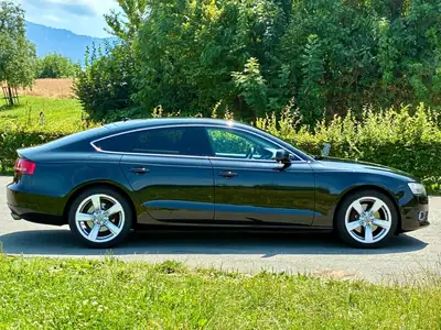 Audi A5 3.0 TDI V6 Quattro — Berline élégante, moteur premium, transmission intégrale — interni