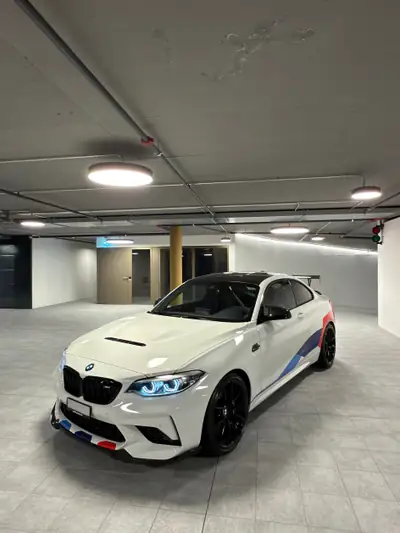 BMW M2 CS — Coupé sportif 450 ch, manuel intégral, 15'000 km seulement — fianco