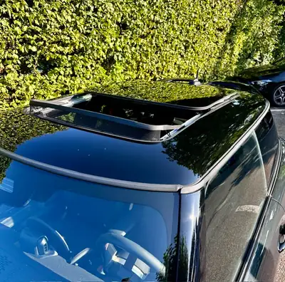 MINI Cooper S (F66) — 204 ch, automatique & kit hiver complet — Seitenansicht