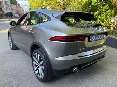 Jaguar E-PACE P250 AWD — SUV British Premium, Traction Intégrale & Équipement Prestige — Thumbnail 16