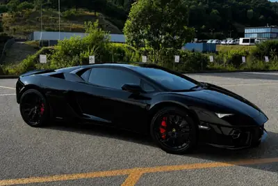 Lamborghini Temerario 4.0 — Hypercar hybride rechargeable 920 ch, ultra basse consommation — côté