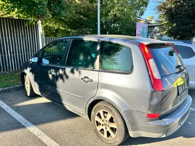 Ford C-MAX 1.8i 16V Carving — Monospace polyvalent, 237'000 km, sans sinistre — arrière