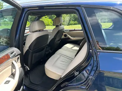 BMW X5 40d xDrive — SUV premium diesel, 306 ch et toit panoramique — Miniatura 11