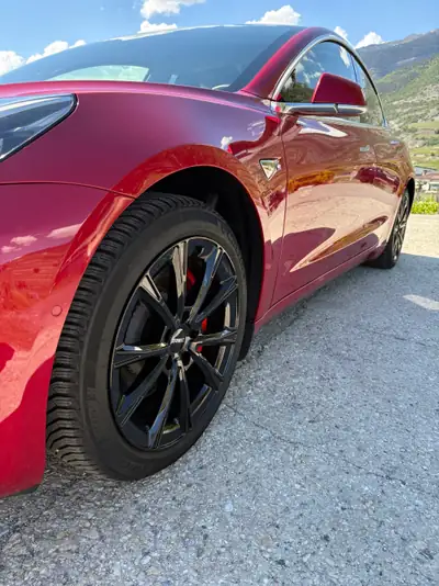 Tesla Model 3 Long Range AWD Performance — Électrique haute performance, 65'900 km — Miniatura 7