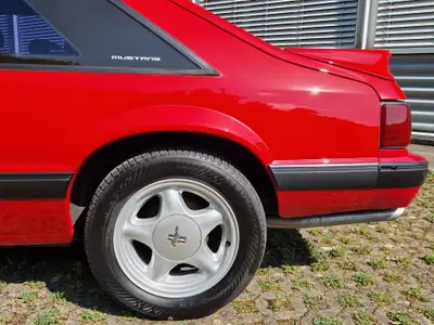 Ford Mustang LX 5.0 1992 — Légende américaine, moteur V8 puissant, faible kilométrage — Miniature 8