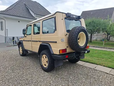 Mercedes-Benz G 300 CDI Worker Professional — Le SUV utilitaire robuste et fiable — interni
