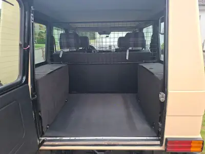 Mercedes-Benz G 300 CDI Worker Professional — Le SUV utilitaire robuste et fiable — Miniatura 9
