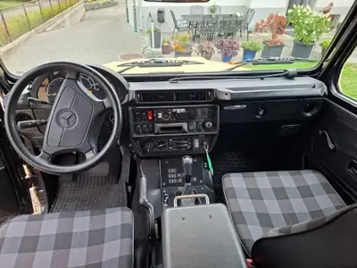 Mercedes-Benz G 300 CDI Worker Professional — Le SUV utilitaire robuste et fiable — Miniatura 11