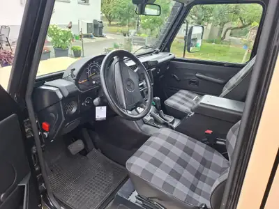 Mercedes-Benz G 300 CDI Worker Professional — Le SUV utilitaire robuste et fiable — Miniatura 12