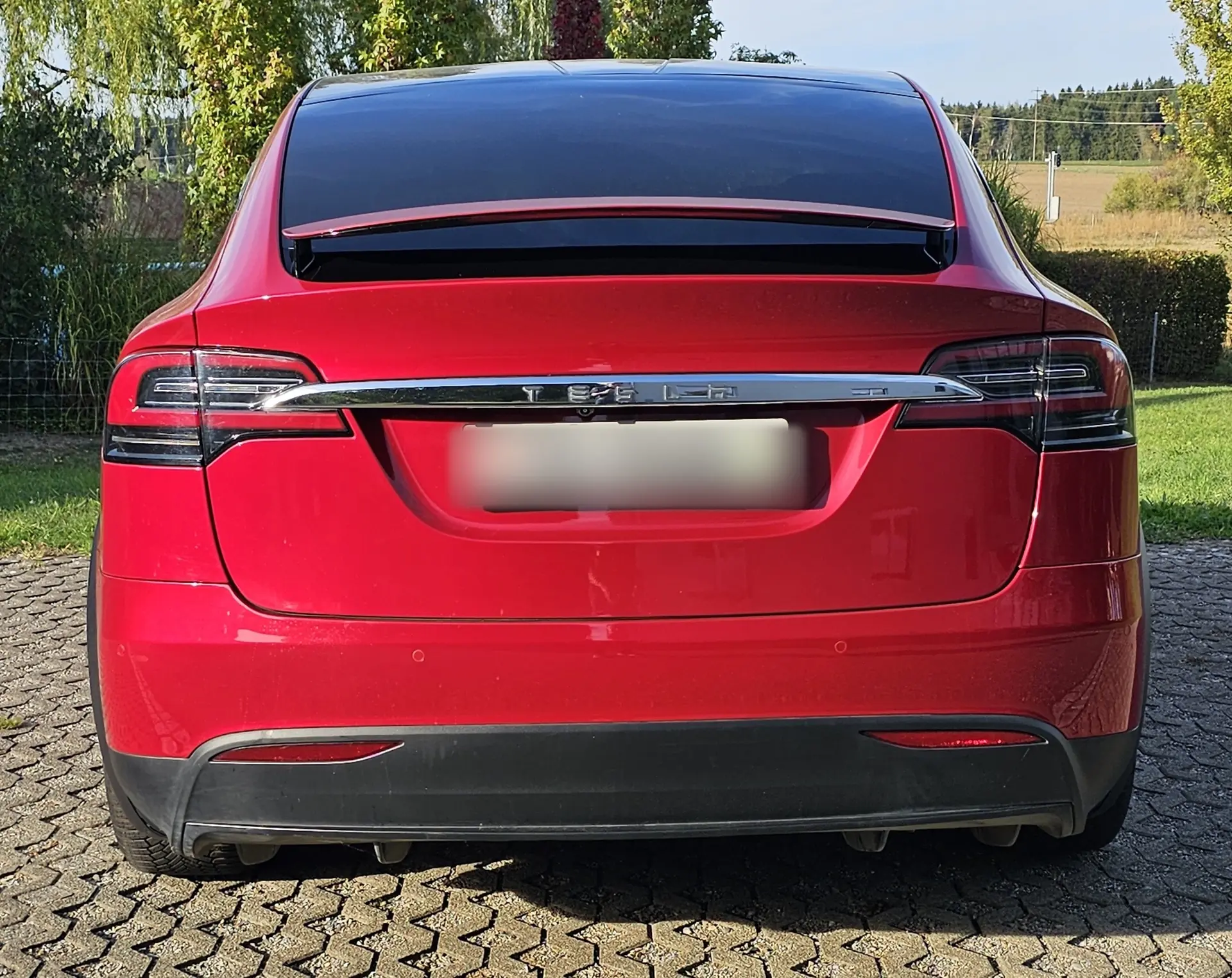 Tesla Model X 2017 occasion Berg — 3