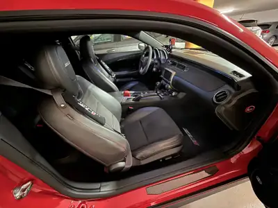 Chevrolet Camaro ZL1 2014 — Muscle car américain 588 ch, kilométrage modéré — Miniatur 11