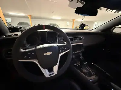 Chevrolet Camaro ZL1 2014 — Muscle car américain 588 ch, kilométrage modéré — Miniatur 16