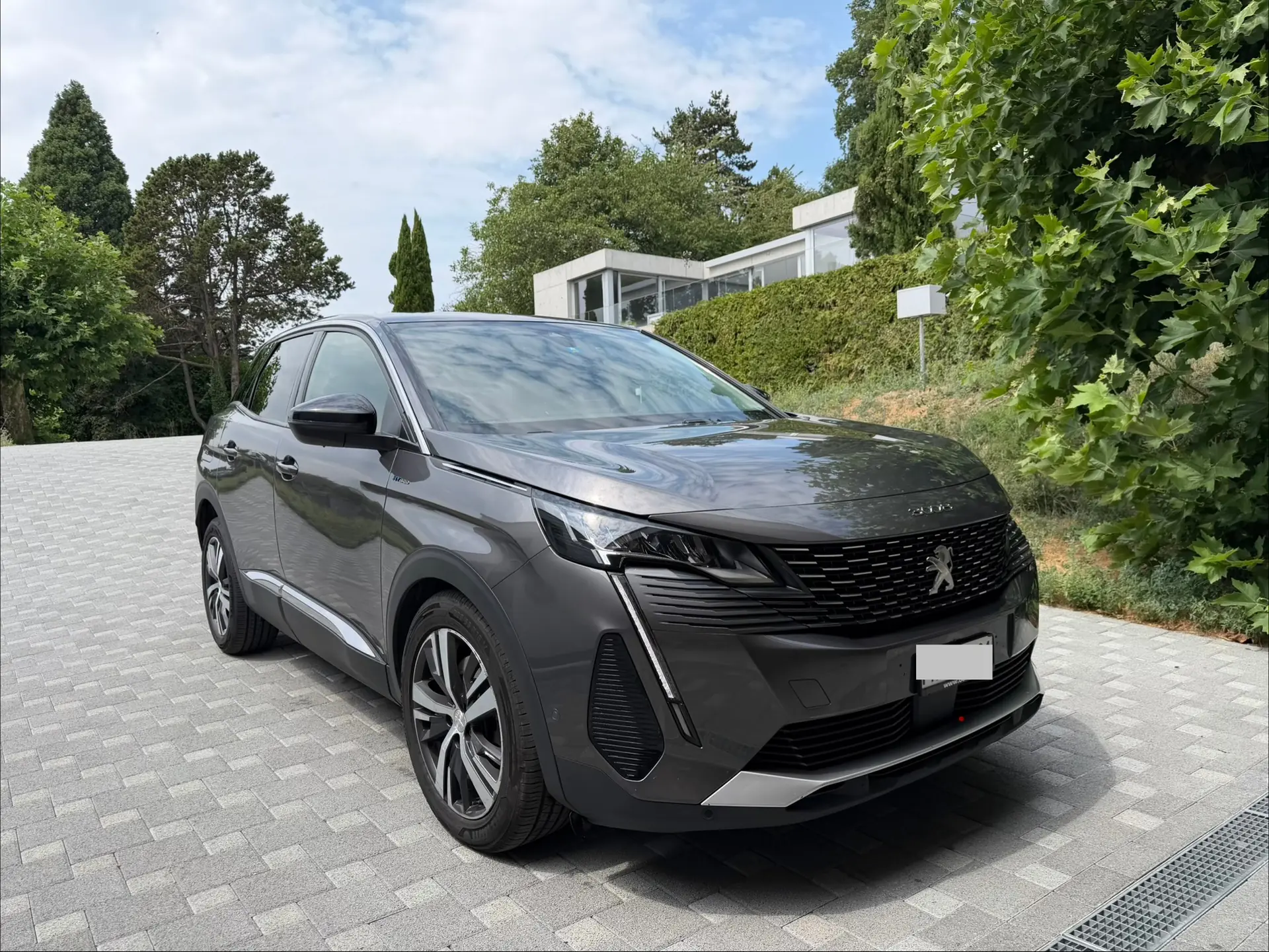 Peugeot 3008 PHEV 225 ch — SUV hybride rechargeable, 120 000 km, transmission automatique