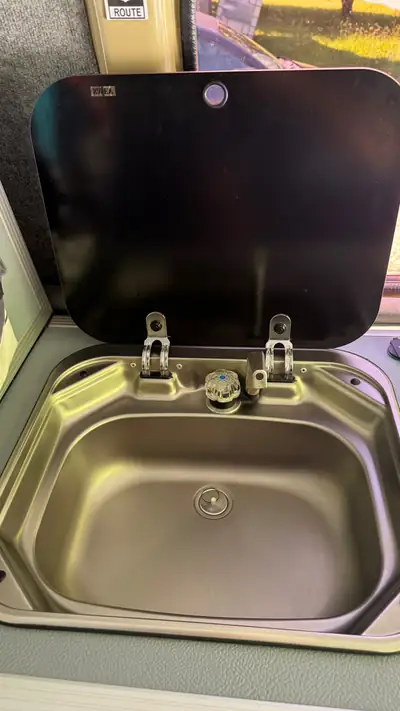 Toyota Land Cruiser HZJ78 — Le légendaire 4x4 diesel, fiabilité éprouvée — Miniatura 10