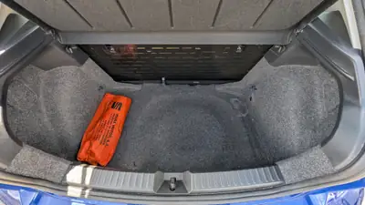 SEAT Ibiza 1.0 MPI 80 — Citadine fiable, 85'000 km seulement — Miniatur 18