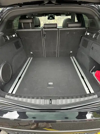 Alfa Romeo Stelvio 2.9 V6 Biturbo Quadrifoglio — SUV sportif 510 ch, exemplaire d'exception — Miniatura 8