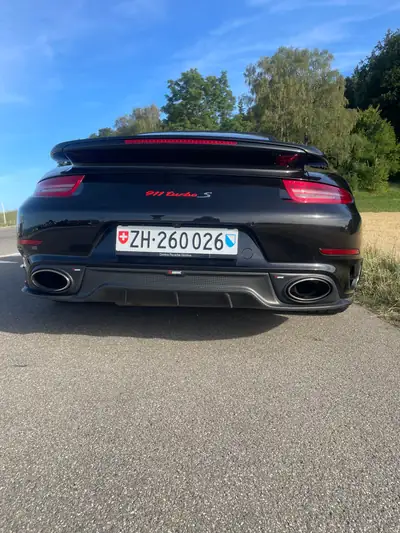 Porsche 911 Turbo S Cabrio TECHART — Sportive découverte 620 ch, finition carbone — tableau de bord