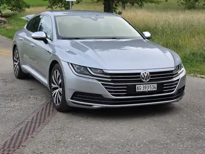 Volkswagen Arteon 2.0 TSI Elegance — Berline élégante, technologie premium, 149'000 km — fianco