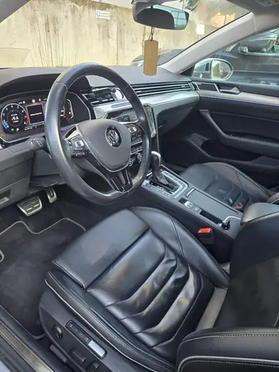 Volkswagen Arteon 2.0 TSI Elegance — Berline élégante, technologie premium, 149'000 km — Miniatura 9