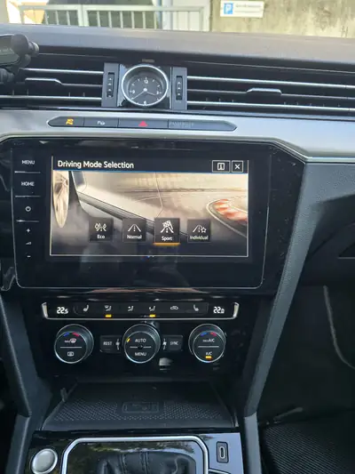 Volkswagen Arteon 2.0 TSI Elegance — Berline élégante, technologie premium, 149'000 km — Miniatura 10