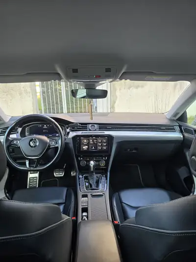 Volkswagen Arteon 2.0 TSI Elegance — Berline élégante, technologie premium, 149'000 km — Miniatura 12