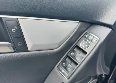 Mercedes-Benz C 220 CDI Avantgarde — Diesel efficace, 2e main, révision fraîche — Miniatura 14