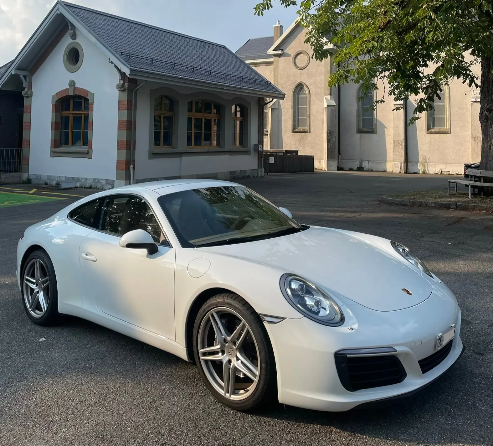 Porsche 911 3.0 Carrera PDK — Coupé sportif mythique, Approved jusqu'à 2027