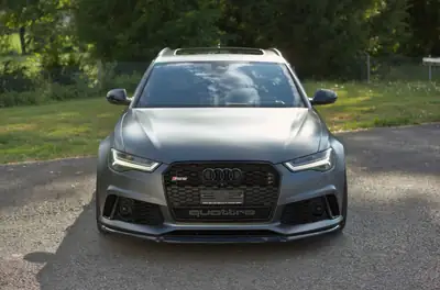 Audi RS6 Avant 4.0 V8 TFSI — 605 ch, performances extrêmes et spacieux — fianco