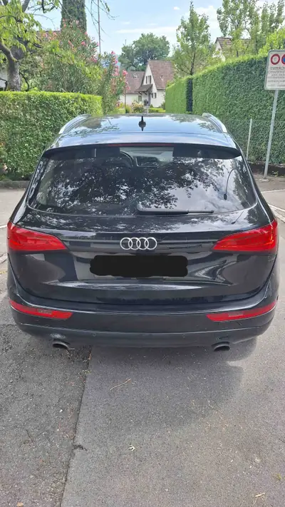 Audi Q5 3.0 V6 TDI Quattro — SUV premium robuste, 294'000 km, sans accident — rear view