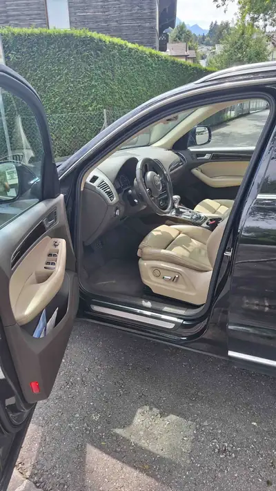 Audi Q5 3.0 V6 TDI Quattro — SUV premium robuste, 294'000 km, sans accident — side view