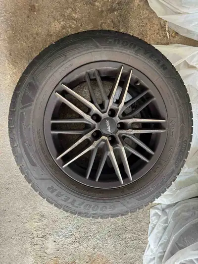 Audi Q5 3.0 V6 TDI Quattro — SUV premium robuste, 294'000 km, sans accident — detail