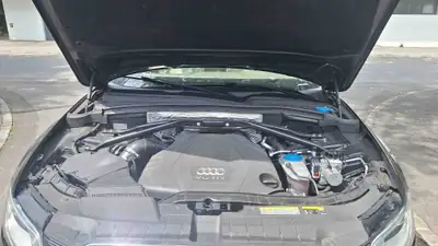 Audi Q5 3.0 V6 TDI Quattro — SUV premium robuste, 294'000 km, sans accident — dashboard