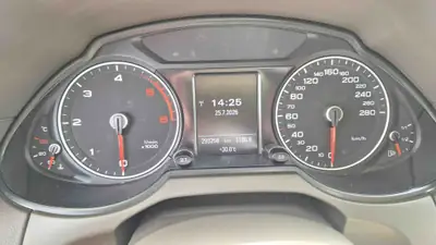 Audi Q5 3.0 V6 TDI Quattro — SUV premium robuste, 294'000 km, sans accident — interior