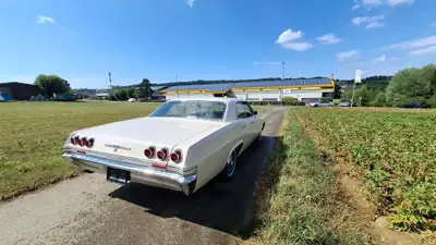 Chevrolet Impala 1965 — Berline légendaire américaine, 82'000 km d'histoire — Miniature 8
