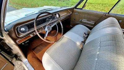 Chevrolet Impala 1965 — Berline légendaire américaine, 82'000 km d'histoire — Miniature 12