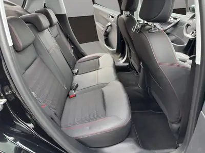 Peugeot 208 1.2 PureTech GT Line — Citadine dynamique, faible kilométrage, équipée navigation — Miniature 15