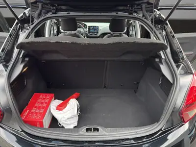 Peugeot 208 1.2 PureTech GT Line — Citadine dynamique, faible kilométrage, équipée navigation — Miniature 16
