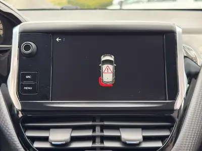 Peugeot 208 1.2 PureTech GT Line — Citadine dynamique, faible kilométrage, équipée navigation — Miniature 23