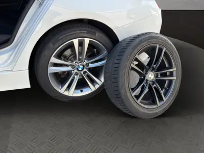 BMW 328i Sport Line — Berline élégante, 245 ch et entretien récent — Miniature 21