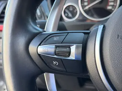BMW 328i Sport Line — Berline élégante, 245 ch et entretien récent — Miniature 24