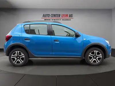 Dacia Sandero TCe 90 Stepway — Petit budget, grand équipement et boîte auto — Miniature 7