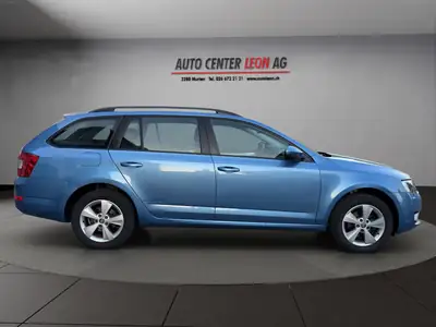 Skoda Octavia Combi 1.6 TDI Elegance 4x4 — Polyvalence tout-terrain, moteur économe — Miniature 7