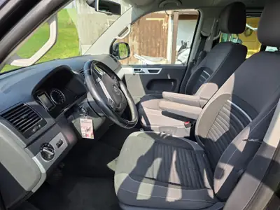 VW T5 2.0 TDI 180 PS — 7 places, moteur neuf à 60000 km, 4x4 robuste — intérieur