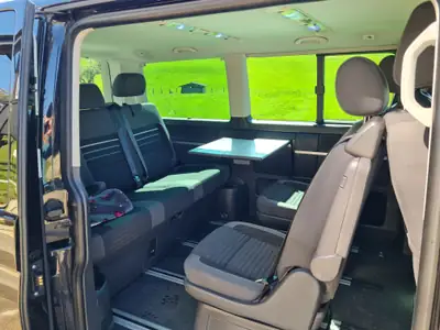 VW T5 2.0 TDI 180 PS — 7 places, moteur neuf à 60000 km, 4x4 robuste — tableau de bord
