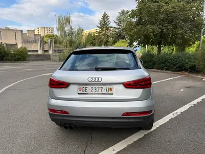Audi Q3 2.0 TDI — SUV compact robuste, service Audi récent, garantie 12 mois — Miniature 7