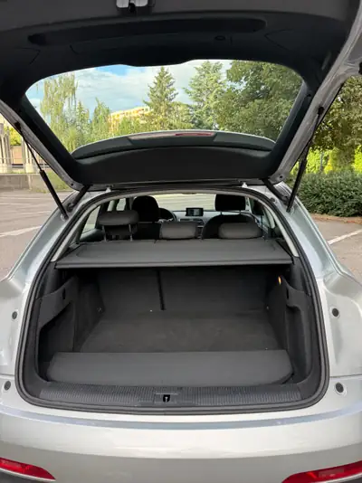Audi Q3 2.0 TDI — SUV compact robuste, service Audi récent, garantie 12 mois — Miniature 10